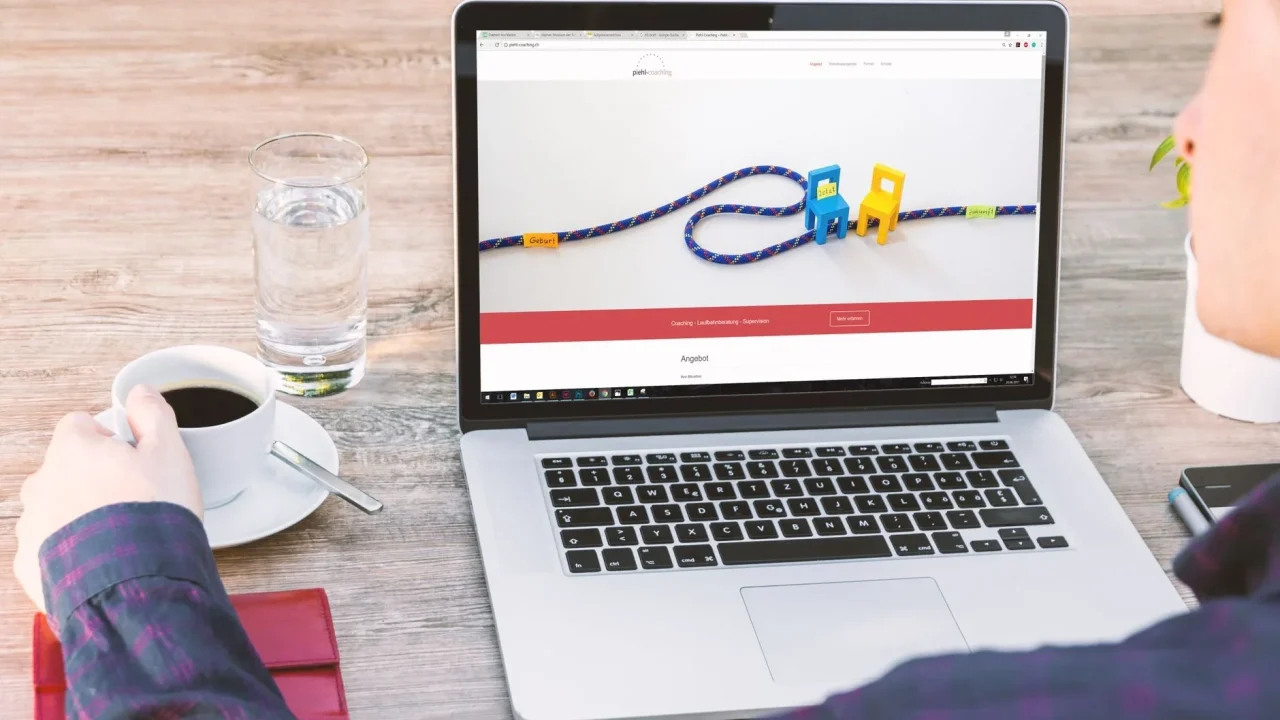 Business Website Laptop Professional